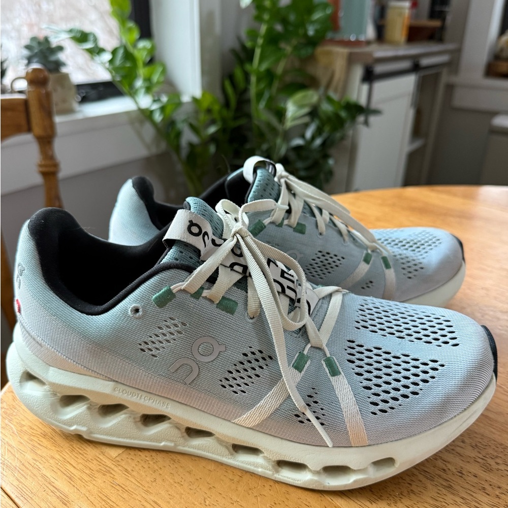 On Cloudsurfer Women’s Running Sneakers 9.5